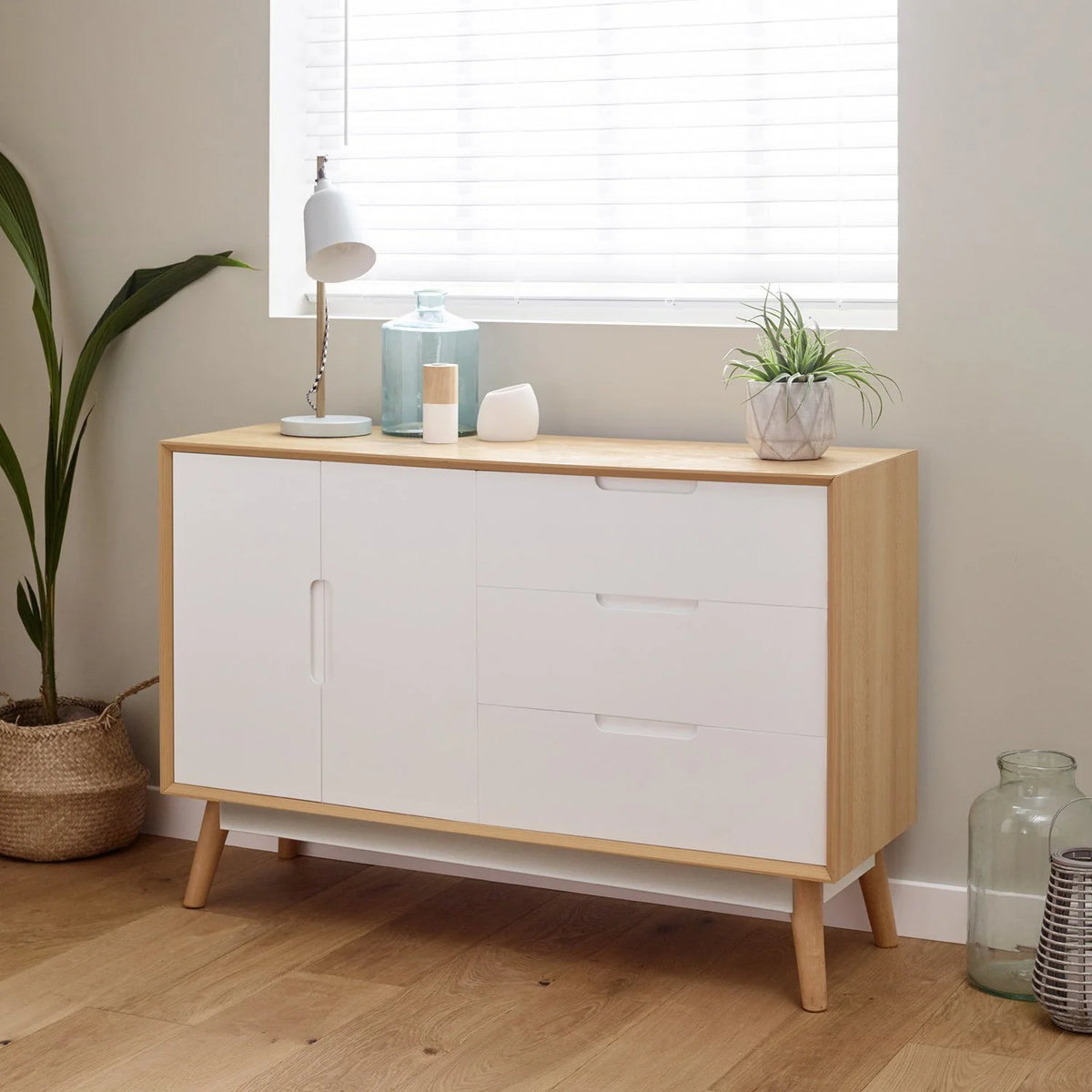 Hulra Sideboard - Scandinavian