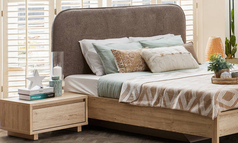 Tual Modern Bedroom Set